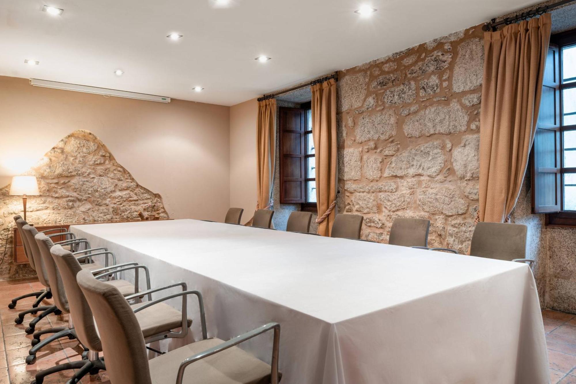 Hotel Palacio Del Carmen, Autograph Collection Santiago de Compostela Dış mekan fotoğraf Meeting room