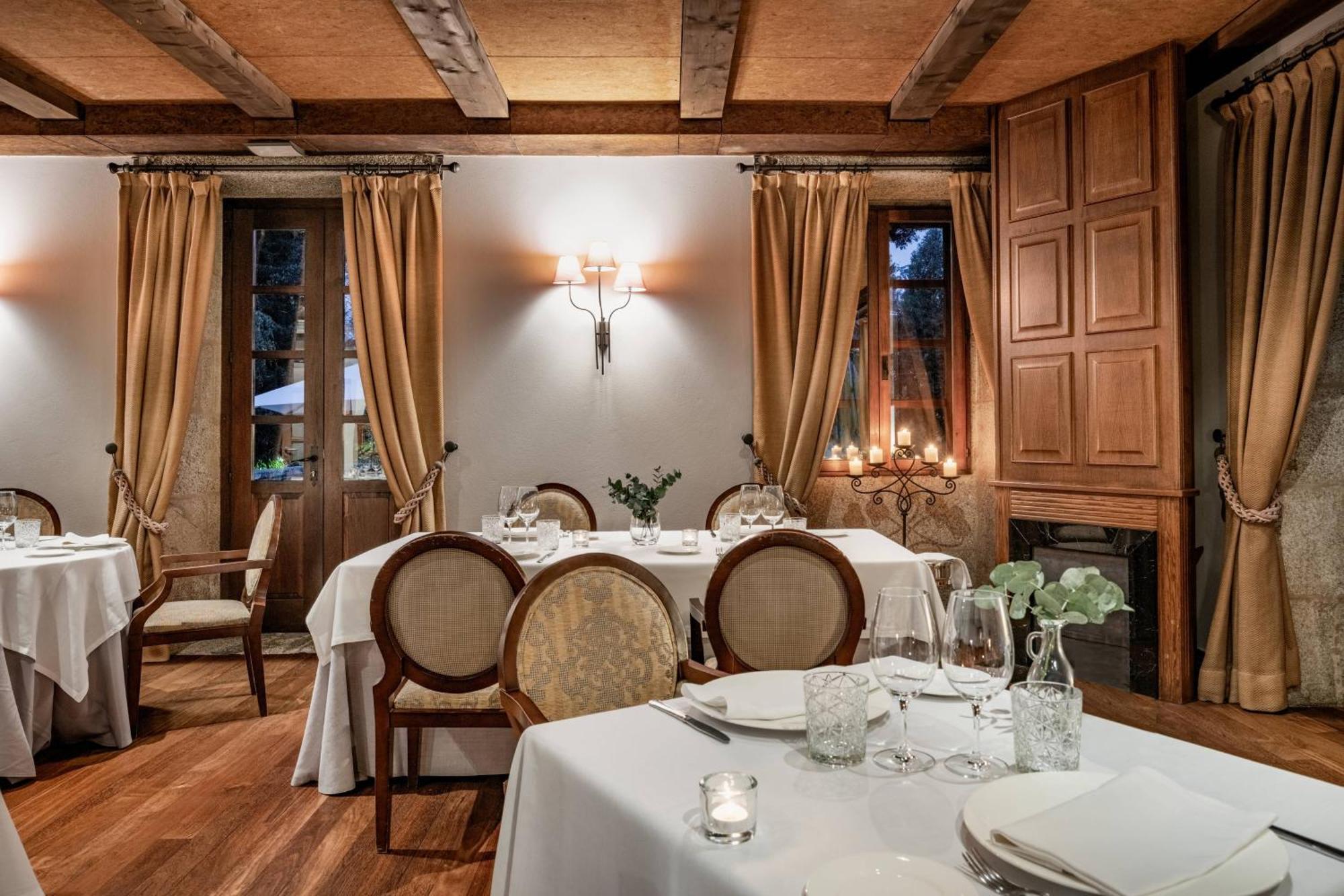 Hotel Palacio Del Carmen, Autograph Collection Santiago de Compostela Dış mekan fotoğraf Restaurant "La Perla"