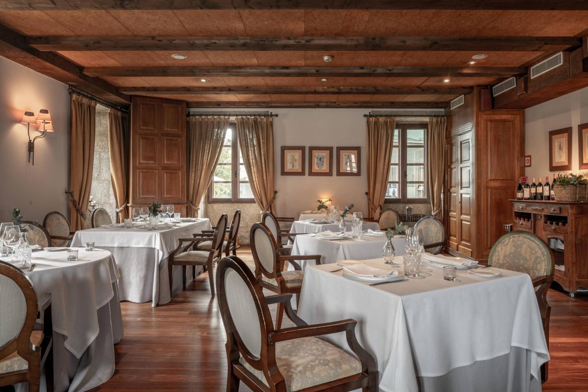 Hotel Palacio Del Carmen, Autograph Collection Santiago de Compostela Dış mekan fotoğraf Restaurant "La Pergoletta"